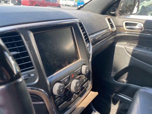 Used 2015 Jeep Grand Cherokee Overland image 23