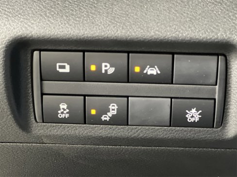Certified 2025 Nissan Kicks Play S image 19