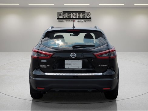 Used 2022 Nissan Rogue Sport SV image 6