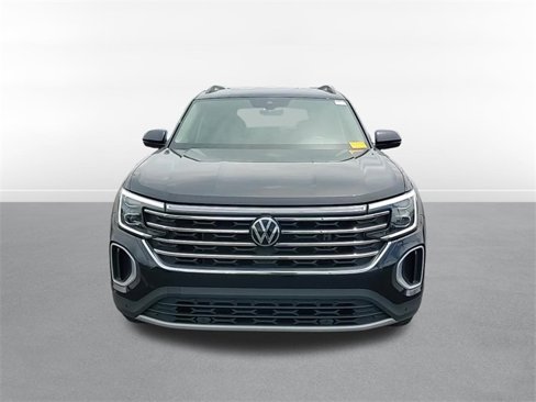 Used 2024 Volkswagen Atlas SE image 2