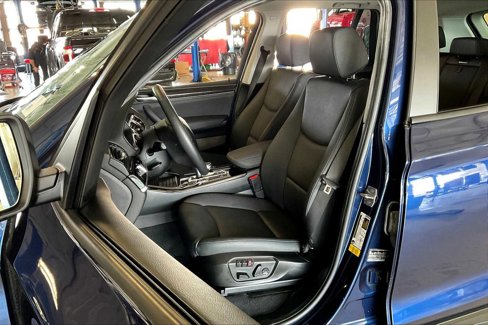 Used 2017 BMW X3 sDrive28i image 7