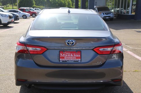 Used 2019 Toyota Camry LE image 4
