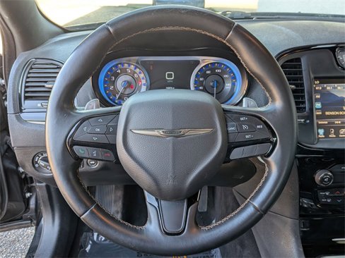 Used 2016 Chrysler 300 S image 19