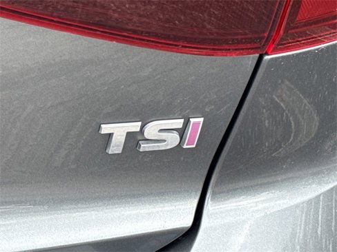Used 2017 Volkswagen Jetta S image 3