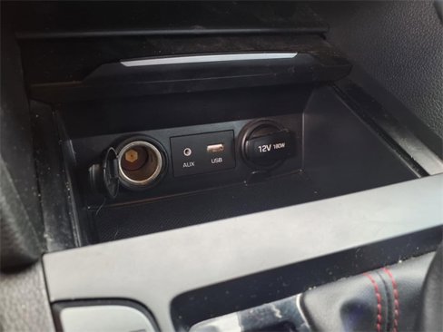 Used 2018 Hyundai Elantra Sport image 12