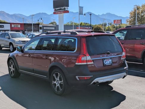 Used 2015 Volvo XC70 T6 Platinum w/ Protection Package image 8