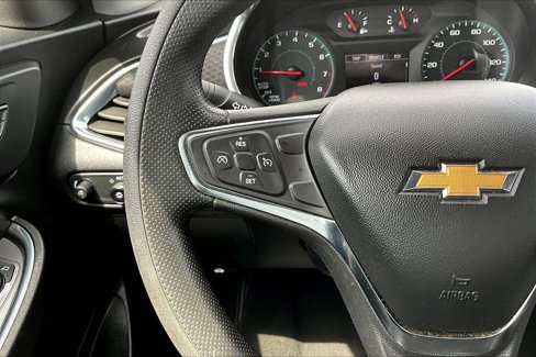 Used 2021 Chevrolet Malibu LT image 9