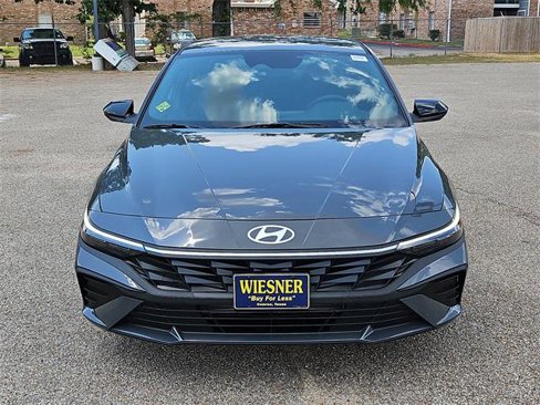 New 2025 Hyundai Elantra Sport image 2