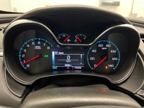 Used 2017 Chevrolet Impala LT w/ Convenience Package image 12