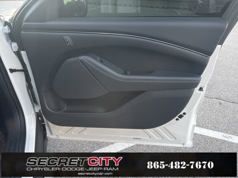 Used 2021 Ford Mustang Mach-E Select w/ Comfort/Technology Package image 12