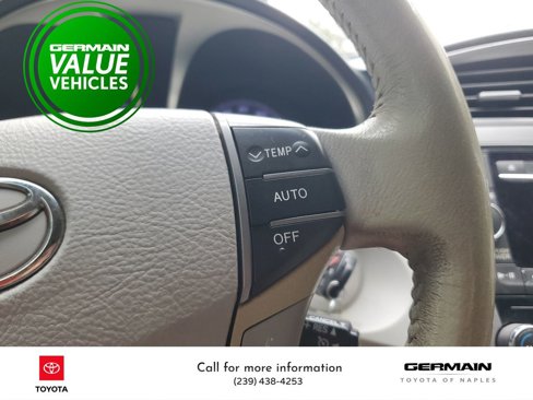 Used 2011 Toyota Avalon image 32