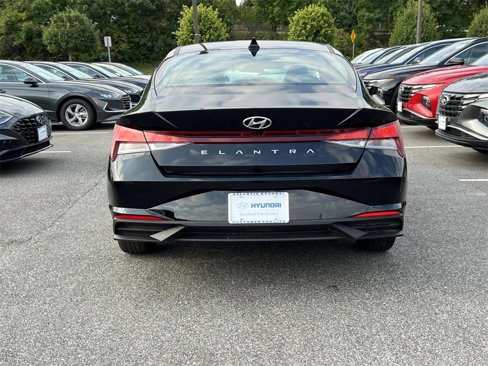Certified 2023 Hyundai Elantra SEL image 7