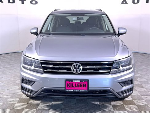 Used 2021 Volkswagen Tiguan S image 2