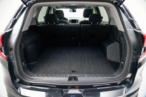 Used 2018 GMC Terrain SLE w/ Driver Convenience Package image 9