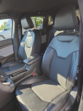 Used 2024 Jeep Compass Latitude image 15
