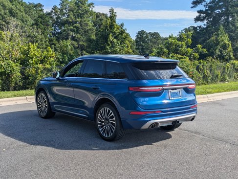 Used 2021 Lincoln Corsair Reserve image 7