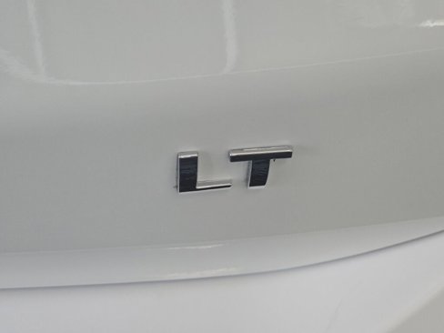 Used 2024 Chevrolet Equinox LT image 16