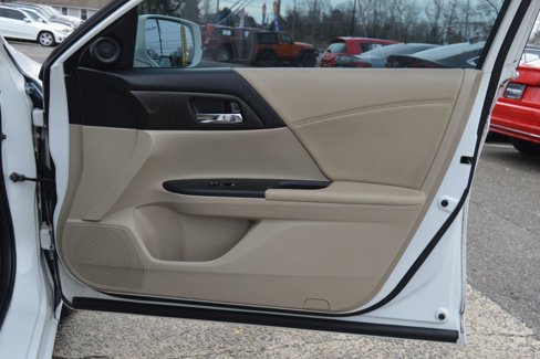 Used 2014 Honda Accord EX image 29
