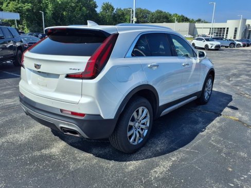 Used 2020 Cadillac XT4 Premium Luxury w/ Cold Weather Package image 22