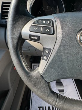 Used 2011 Toyota Highlander Limited w/ Tow Pkg image 37
