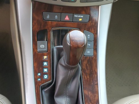 Used 2010 Buick LaCrosse CXS w/ Touring Package image 19