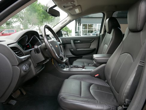 Used 2017 Chevrolet Traverse LT image 12