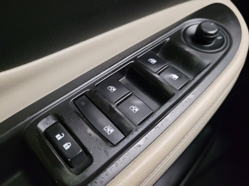 Used 2018 Buick Encore Preferred image 27