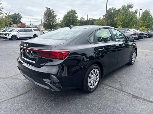 Used 2024 Kia Forte LX image 6