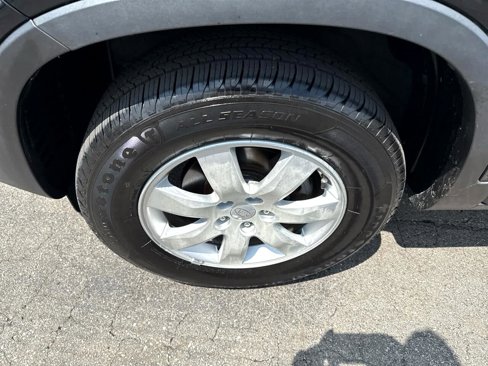 Used 2011 Kia Sorento LX w/ Convenience Pkg image 11