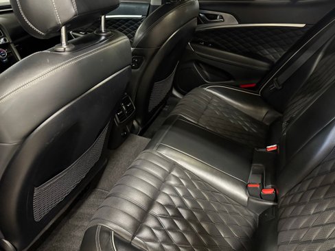 Used 2019 Genesis G70 3.3T Advanced w/ Prestige Package image 26