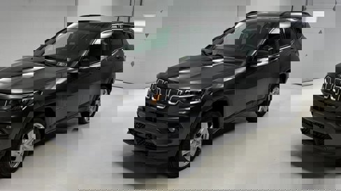 Used 2022 Jeep Compass Latitude w/ Sun and Sound Group image 1
