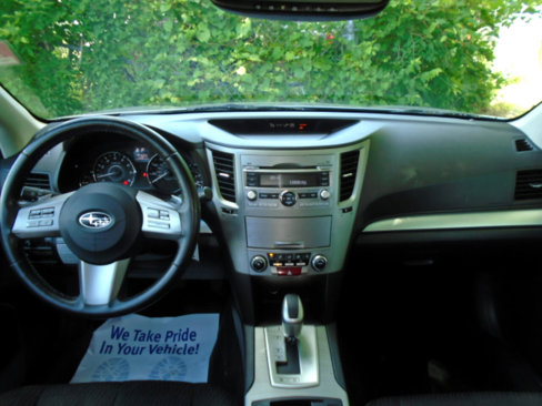 Used 2011 Subaru Outback 2.5i Premium image 35