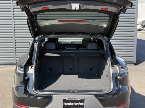 Certified 2024 Porsche Cayenne image 26