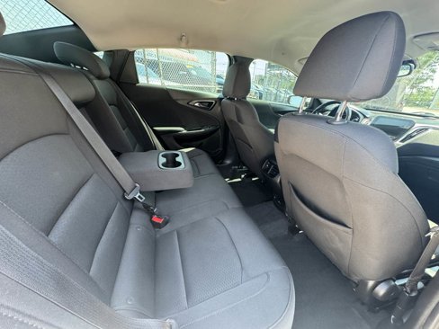 Used 2018 Chevrolet Malibu LT image 26