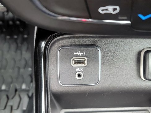 Used 2020 Jeep Compass Latitude image 26