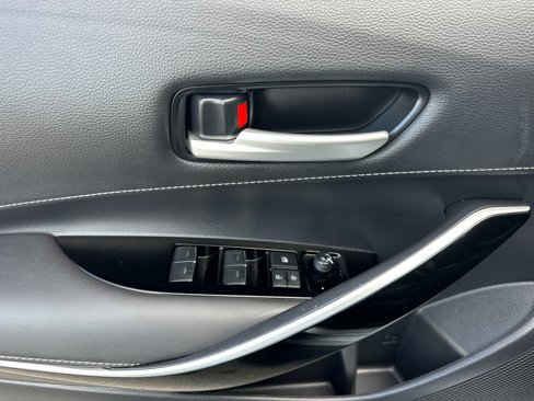 Used 2022 Toyota Corolla XSE image 10