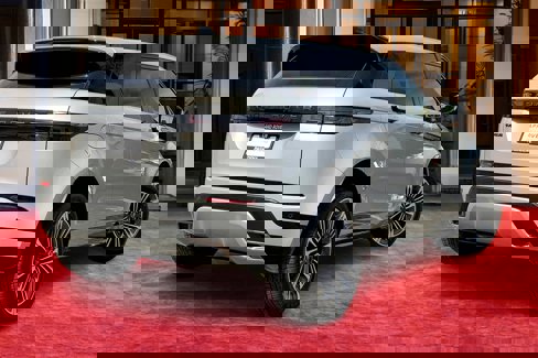 Used 2024 Land Rover Range Rover Evoque Dynamic SE image 12