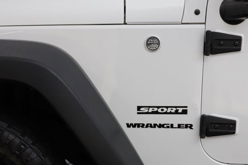 Used 2017 Jeep Wrangler Sport w/ Connectivity Group image 34