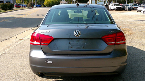Used 2015 Volkswagen Passat 1.8T Limited Edition image 10