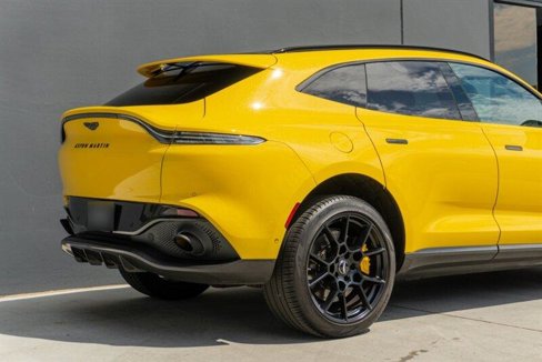 Used 2021 Aston Martin DBX image 35