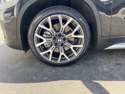 Certified 2022 BMW X1 sDrive28i w/ Convenience Package image 7