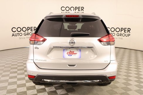 Used 2020 Nissan Rogue SV image 21