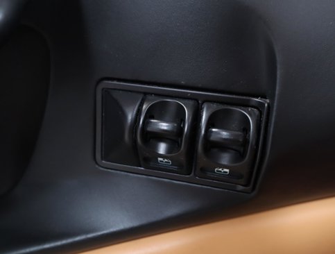 Used 1995 Ferrari F355 Spider image 33