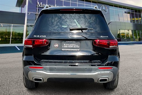 Certified 2021 Mercedes-Benz GLB 250 4MATIC image 4