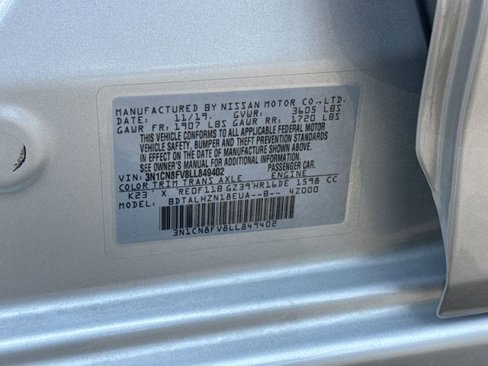 Used 2020 Nissan Versa SR image 29