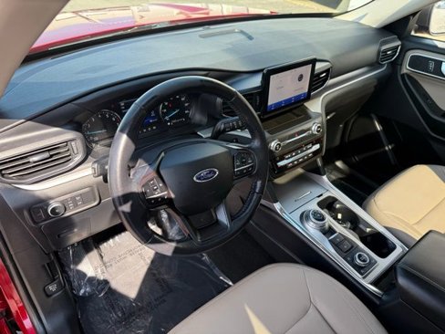 Used 2020 Ford Explorer XLT w/ Equipment Group 202A image 31