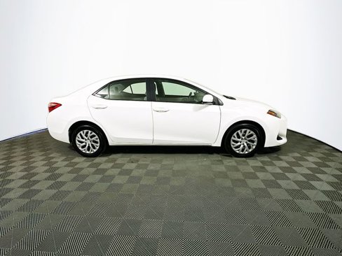 Used 2019 Toyota Corolla LE image 9