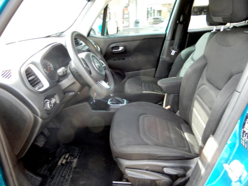 Used 2021 Jeep Renegade Latitude image 10