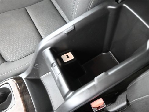 Used 2018 GMC Canyon SLE w/ SLE Convenience Package image 4