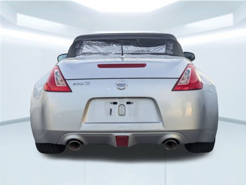 Used 2013 Nissan 370Z Roadster image 6